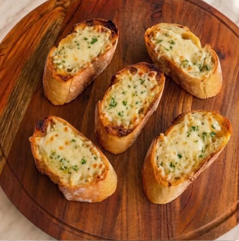 Pain à l'ail suprême (5 pièces)